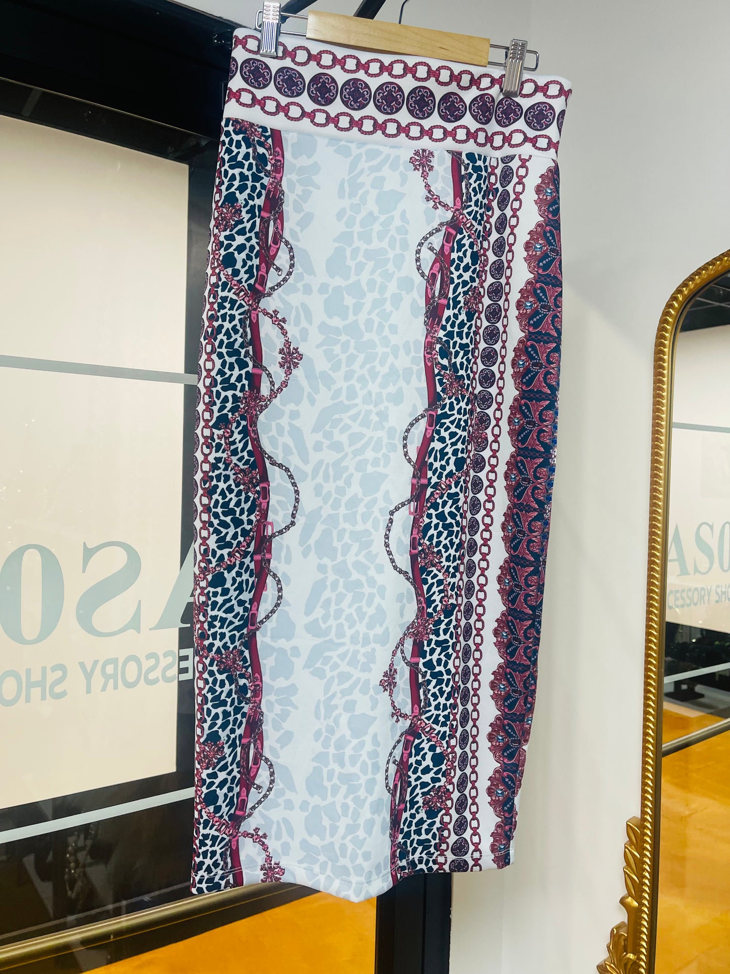 Chain link print pencil skirt